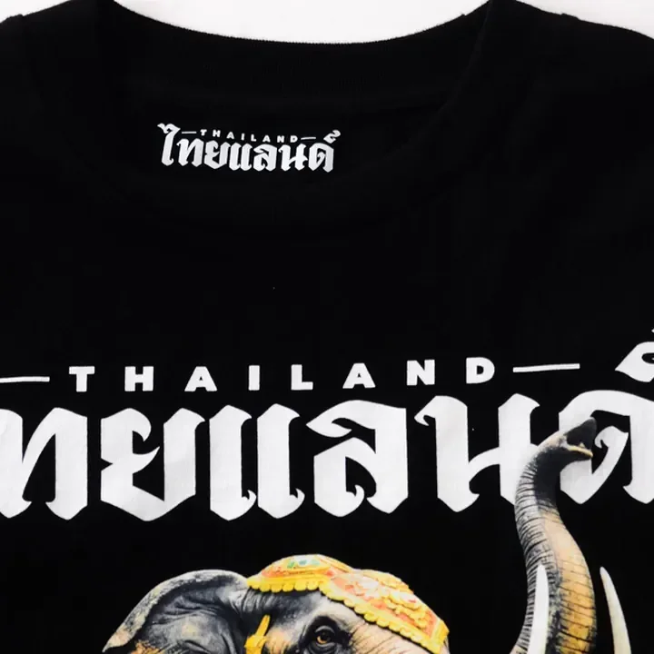 ตัวอย่างรายละเอียดงานสกรีน DTG บนเสื้อสีดำจาก Cottonique DTG