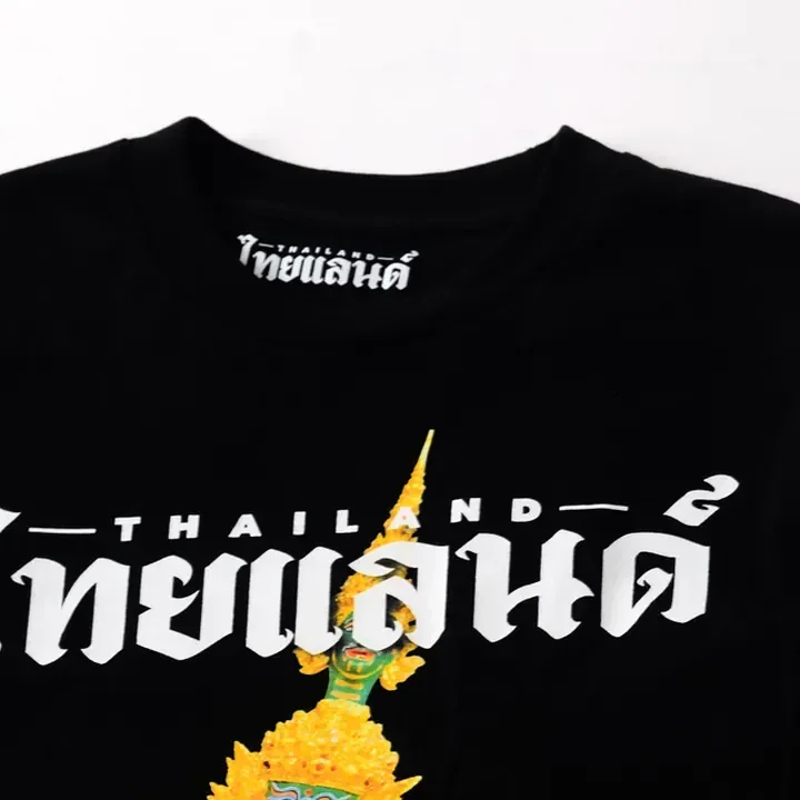 ตัวอย่างรายละเอียดงานสกรีน DTG บนเสื้อสีดำจาก Cottonique DTG